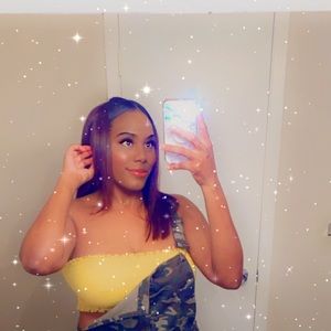 Meet your Posher, Ebony